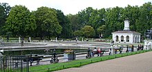 Fichier:Kensington_Garden_Fountains.JPG