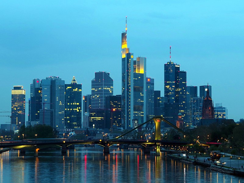 File:Kiefer Frankfurter Skyline (13639343515).jpg