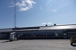 Kirkenes lufthavn Høybuktmoen 2015.JPG