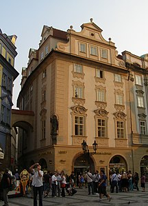 Servitorii Klášter (Staré Město), Praha 1, Staroměstské nám. 27, Staré Město - druhá část.JPG