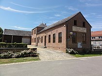 La Neuville-Housset (Aisne) mairie-école.JPG