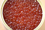Telur ikan salmon, disebut juga kaviar merah