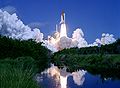 Launch of Space Shuttle Atlantis.jpg
