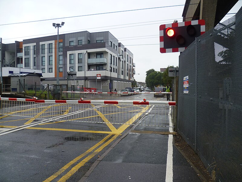 File:Level crossing at Marsh Lane - geograph.org.uk - 4662824.jpg