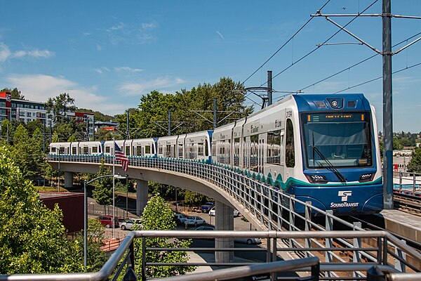 Image: Link Light Rail Line 1 Siemens S700 Mount Baker Station (52232826261)