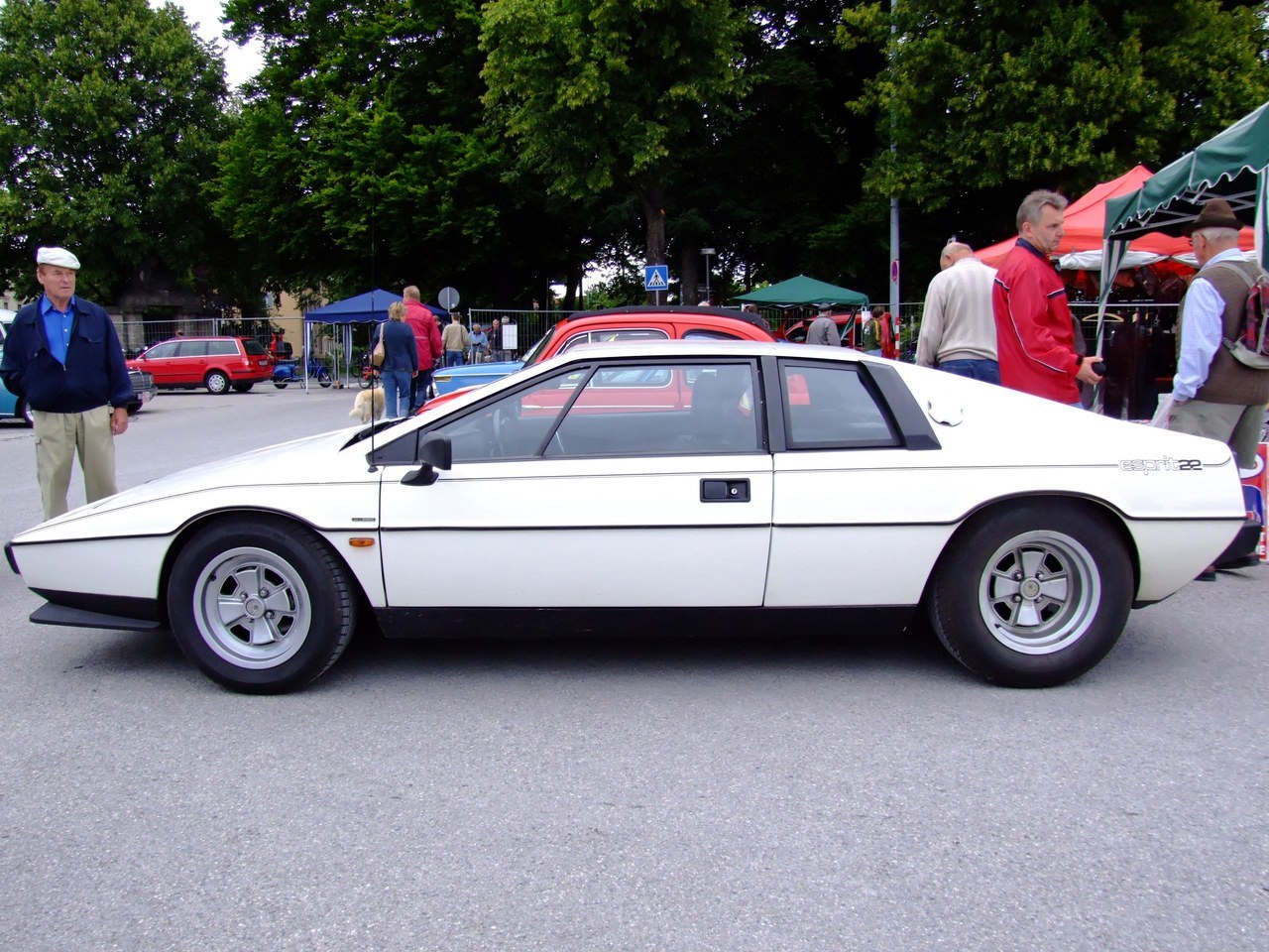 Image of Lotus Esprit 03