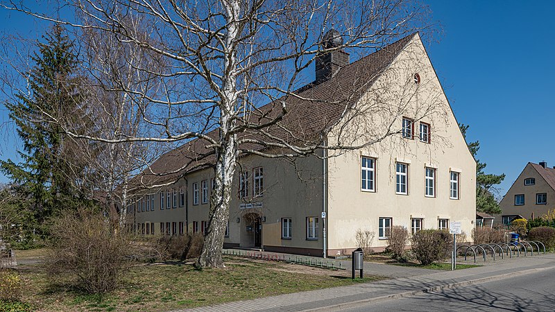 File:Ludwigsfelde asv2021-03 img14 Grundschule.jpg