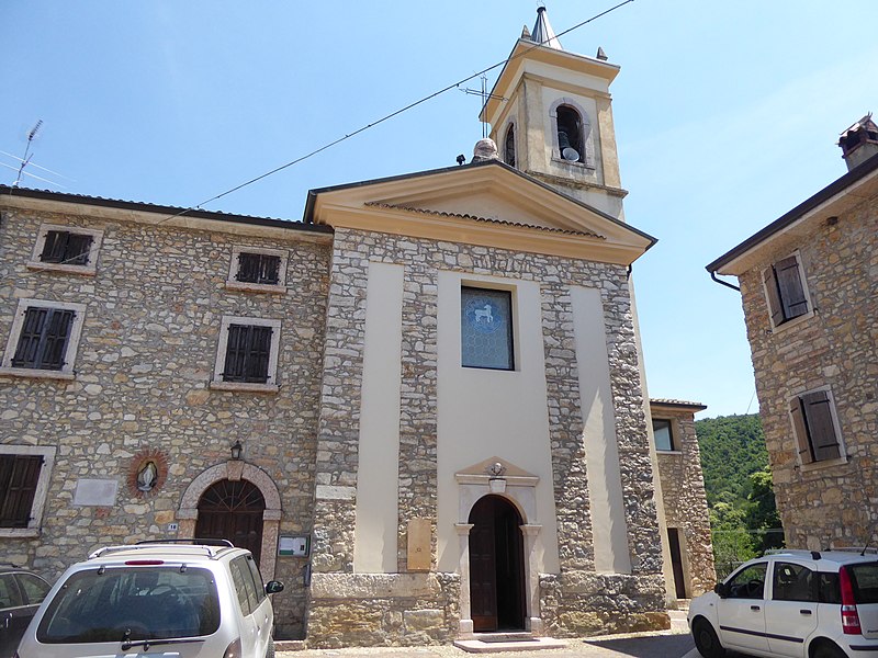 File:Lumini, chiesa di Sant'Eurosia 01.jpg