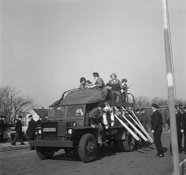 File:MOK Hilversum 5 jaar diverse sportfeesten 66 film, Bestanddeelnr 904-4631.jpg