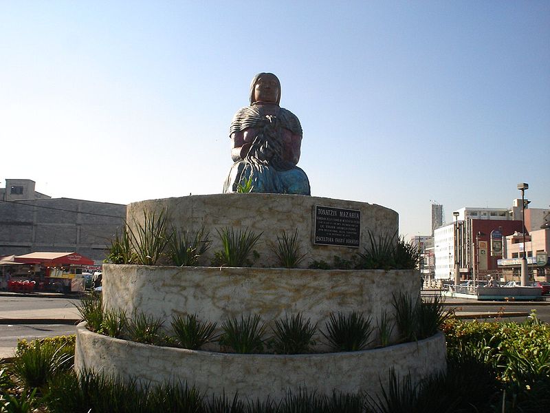 File:MONUMENTO A LOS MAZAHUAS.jpg