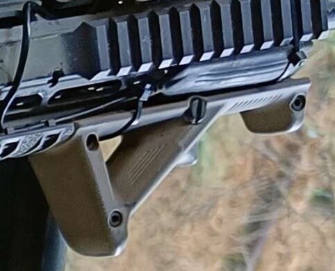 File:Magpul AFG2 ANGLED FORE GRIP.jpg