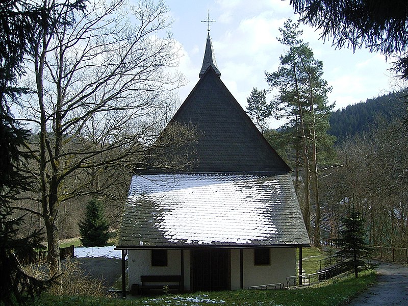 File:Meinerzhagen Valbert - Kapelle Grotewiese 03 ies.jpg