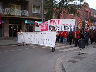 Español: Manifestación de los trabajadores de Derbi por la Avinguida Llibertat de Mollet del Vallès. Català: Manifestació dels treballadors de Derbi per la Avinguda Llibertat de Mollet del Vallès.