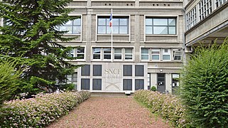 Gare d'Amiens, Monument aux morts SNCF.