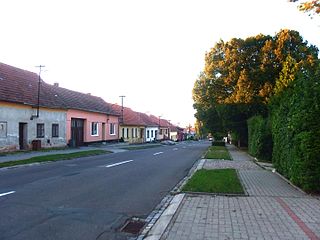 Silnice II/423 v Moravském Žikově
