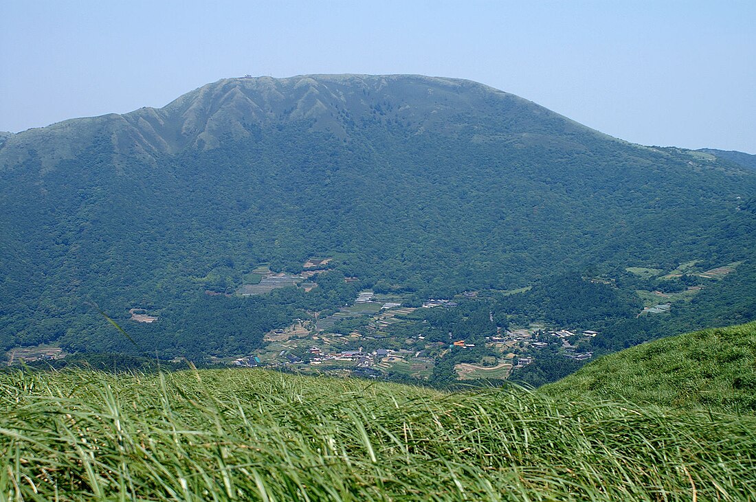 File:MountainDaTun.jpg