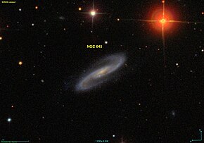 NGC 645 na snímku z přehlídky SDSS