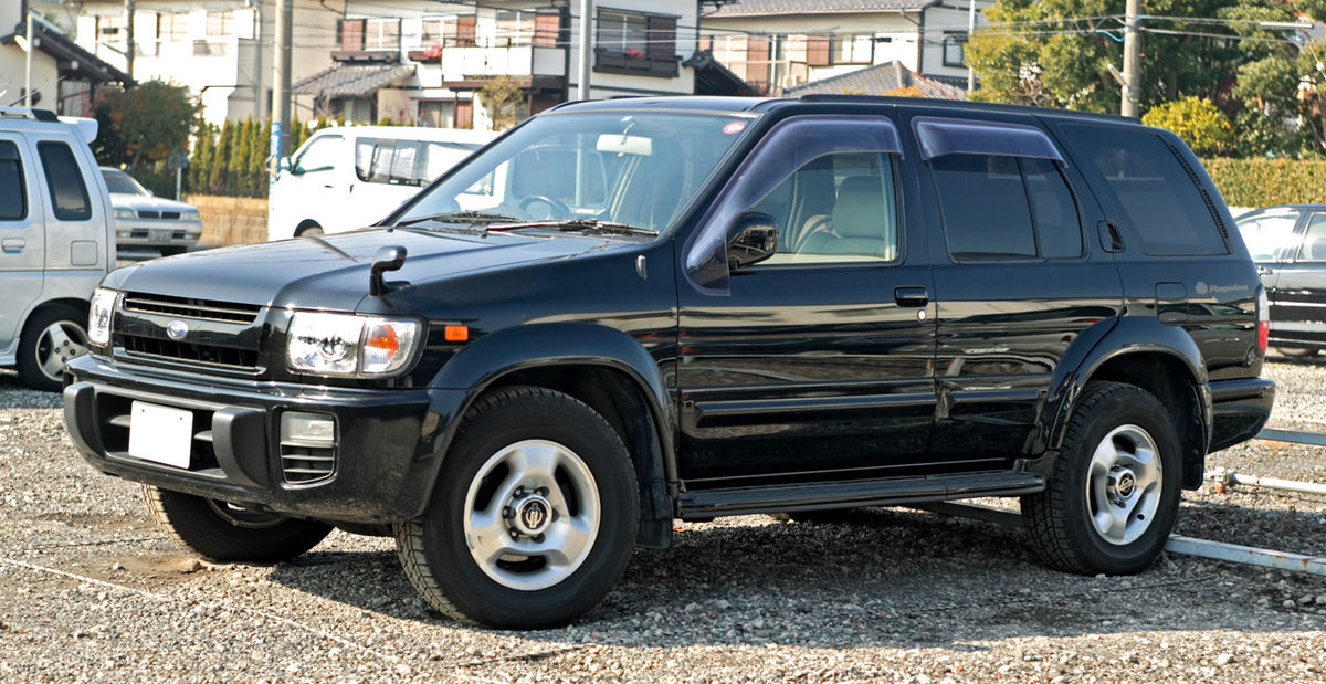 Archivo:Nissan Terrano II 3-door black.JPG - Wikipedia, la enciclopedia  libre