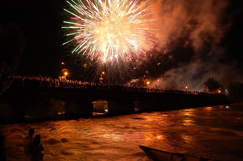 File:Notte bianca 2009 Lodi.JPG