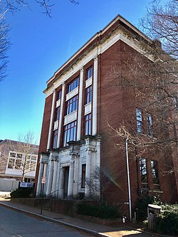 Old Masonic Hall, Waynesville, NC (31773979077) .jpg