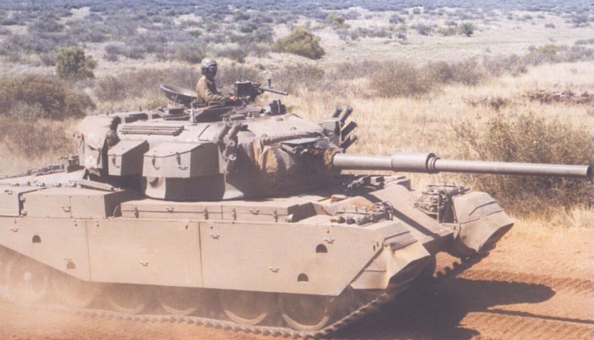 Olifant Mk 1 A de Brug Training Area 1993.jpg