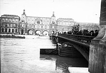 Paris 1910 Inondation pont des Saints-Pères.jpg