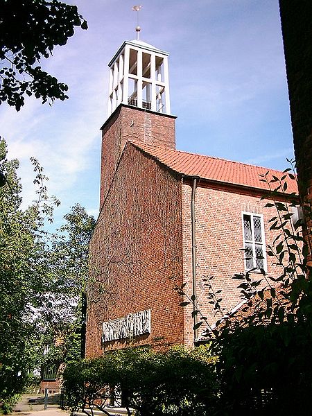 File:Pauluskirche Hamburg-Hamm.jpg