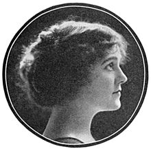 Phyllis Gordon publiceert flyer portrait.jpg