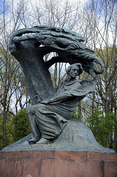 File:Pomnik Chopina w Warszawie.jpg
