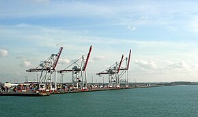 Loading cranes in the port of Dunkirk