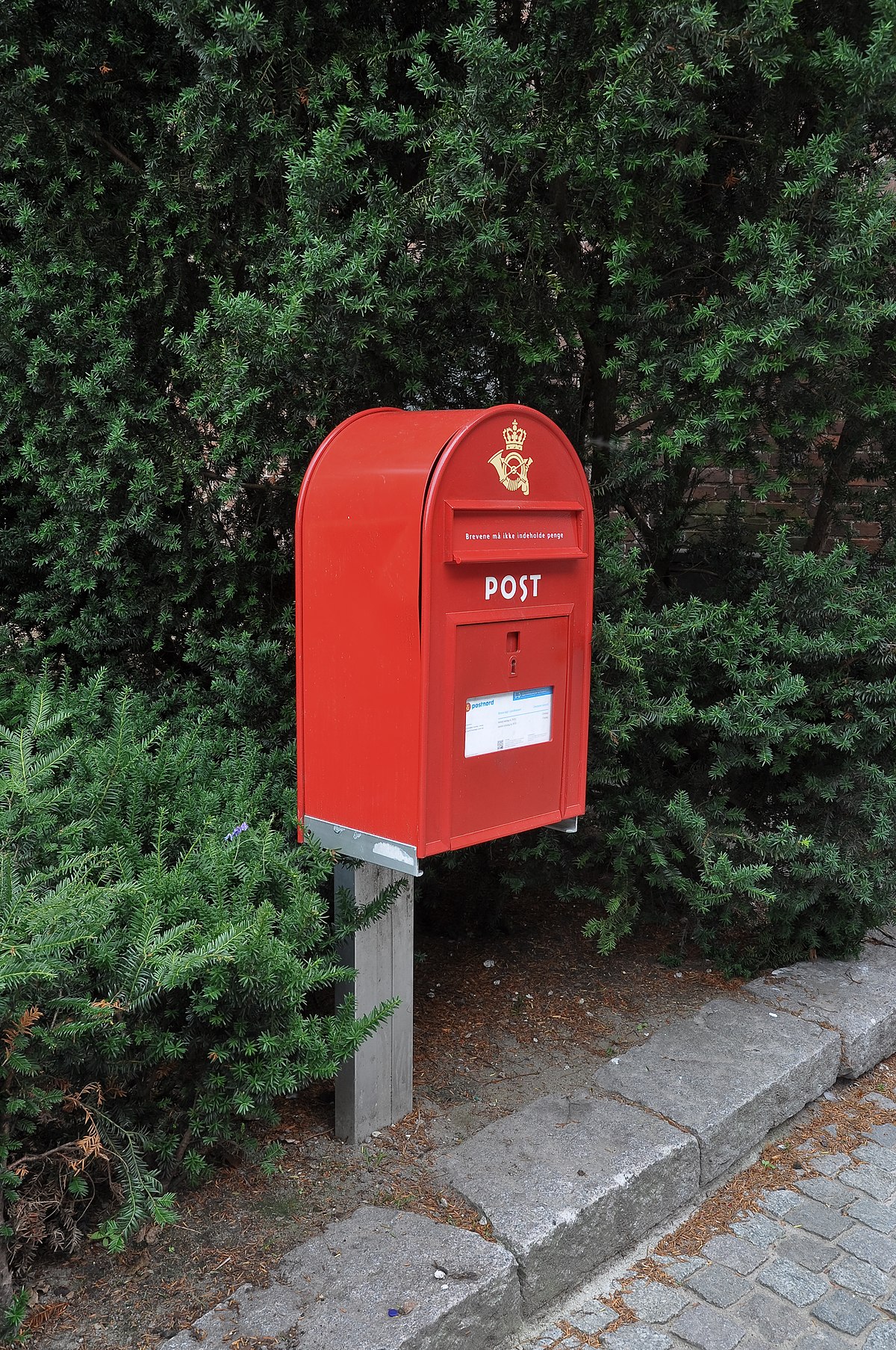 Fil:Postkasse Slagelse, Danmark.jpg - Wikipedia, den frie encyklopædi