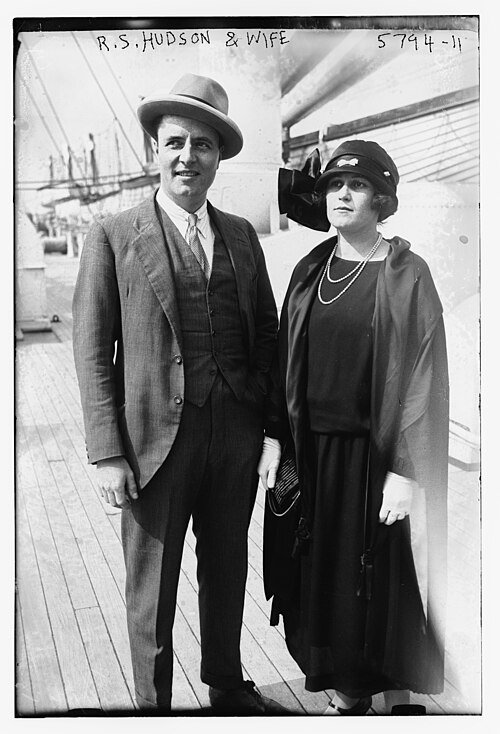 Robert Hudson and his wife Hannah on a vacation, 1922.