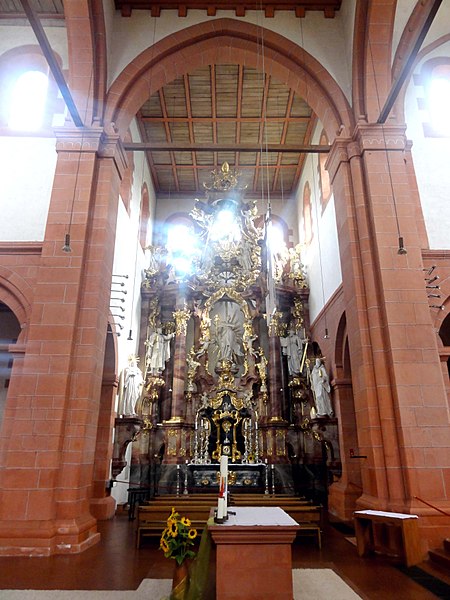 File:Rheinmünster, Klosterkirche Schwarzach, Vierung, Blick nach Norden 2.jpg