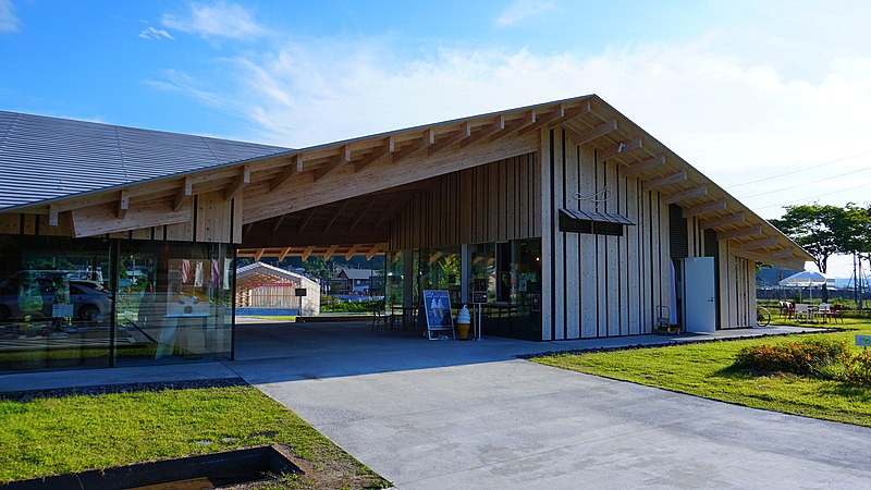 File:Roadside Station Oyu 20180915b.jpg