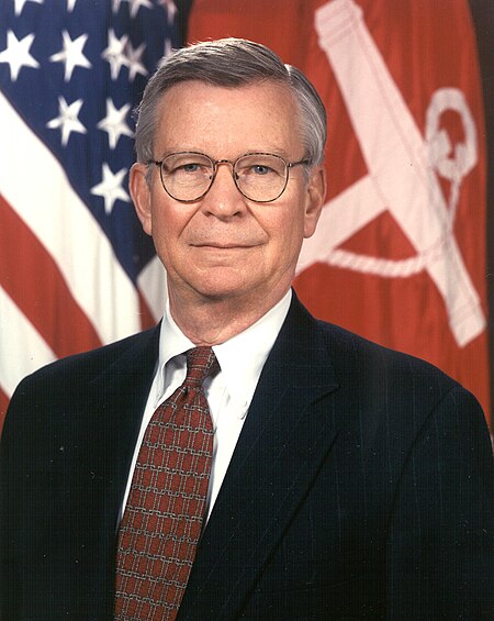 Tập_tin:Robert_Pirie,_official_photo_portrait,_circa_2001.jpg