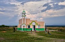 A rural mosque in Uganda Rural Mosque, Uganda (15403634009).jpg