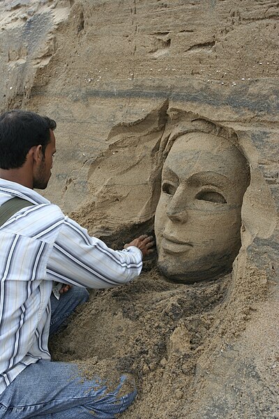 Sand Sculptor Puri Orissa.jpg