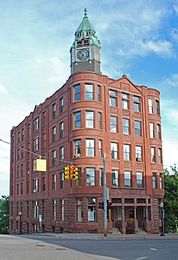 Spořitelna Building Marquette MI 2009.jpg