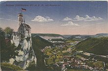 Postkarte von 1919: Blick nach Norden über das Echaztal mit Schloss Lichtenstein im linken Bildzentrum