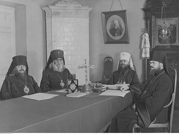 Meeting of the Holy Synod of the Polish Orthodox Church in 1929 (starting from left bishop Aleksiy, archbishop Theodosius, metropolitan Dionysius, bis