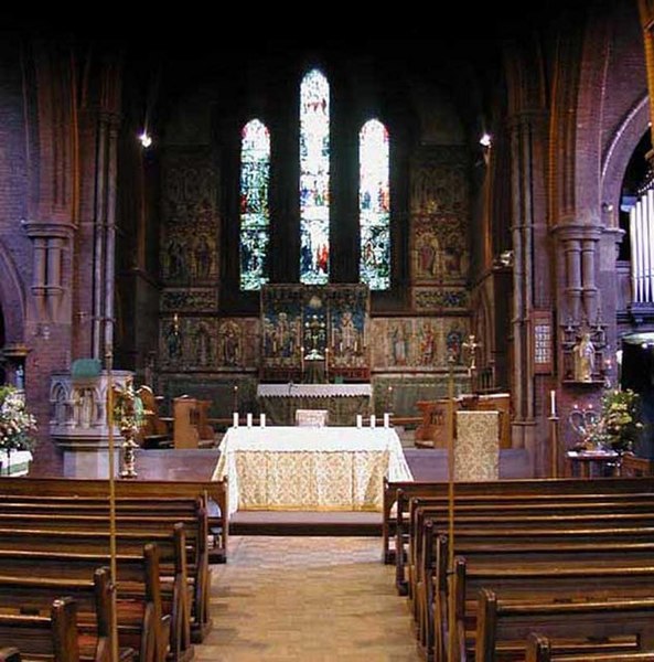 File:St Mark's Church, Lymington Avenue, London N22 - East end - geograph.org.uk - 1074029.jpg