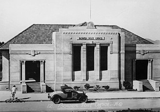 Herbert Street frontage, 1939 StateLibQld 1 85508 Post Office, Bowen, ca. 1939.jpg