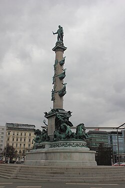 Statue of Wilhelm von Tegetthoff in Vienna