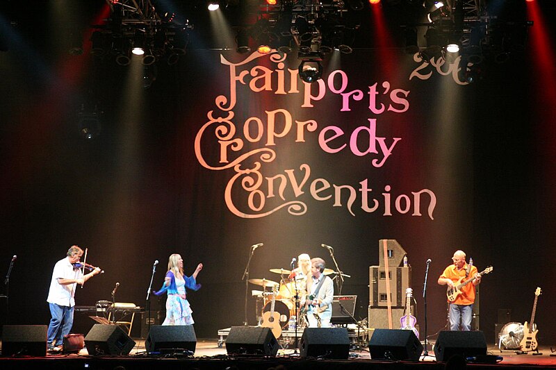 File:Steeleye Span - Fairport's Cropredy Convention 2006 (1).jpg