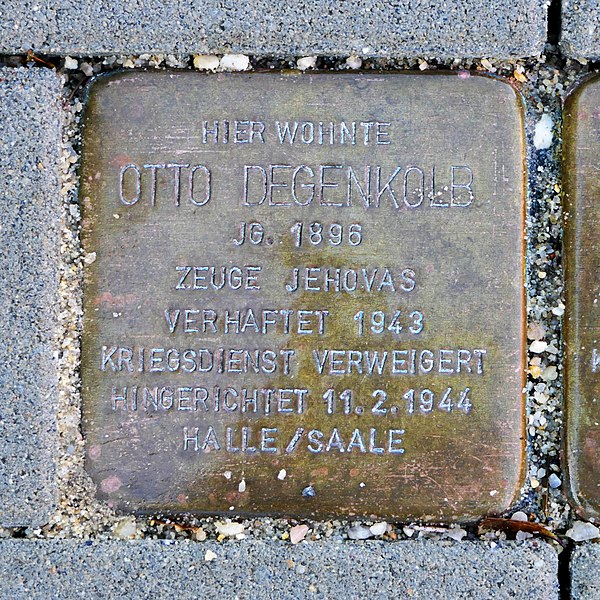 File:Stolperstein für Otto Degenkolb, Alte Moritzburger Strasse 43, Dresden.JPG