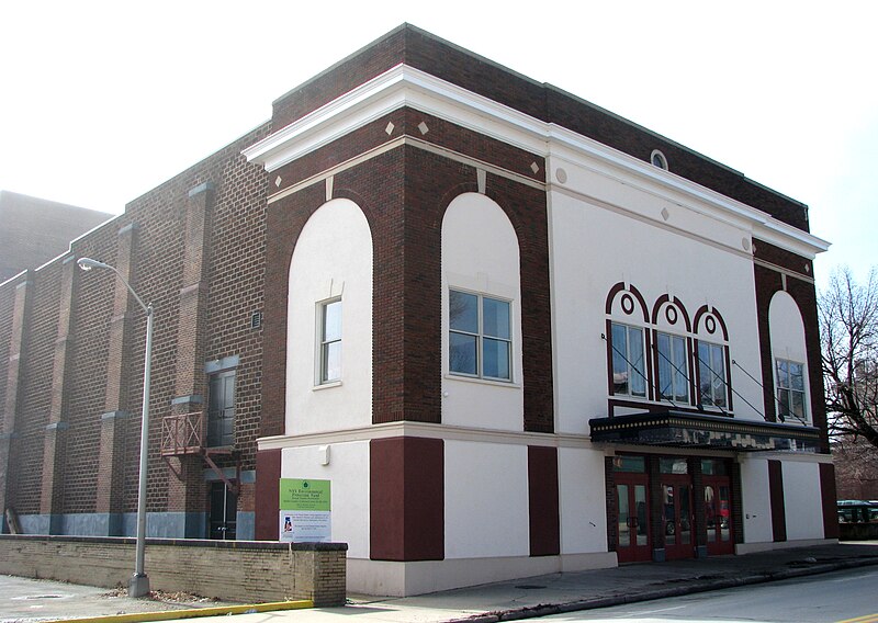 File:Strand Theater, Plattsburgh, New York.JPG