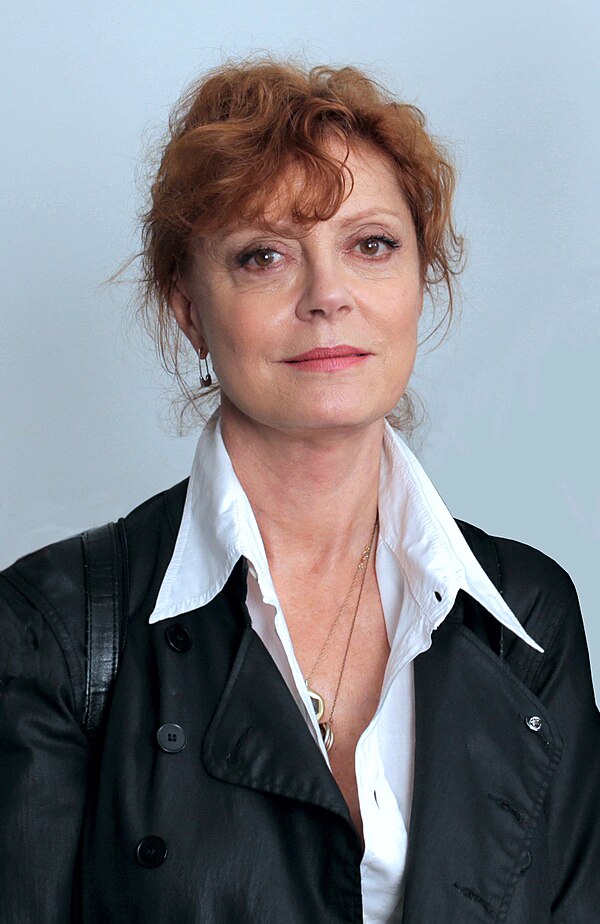 Image: Susan Sarandon at the set of 'American Mirror' cropped and edited