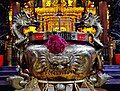 Taichung Nantian Temple Innen Räucherstäbchenhalter 1.jpg