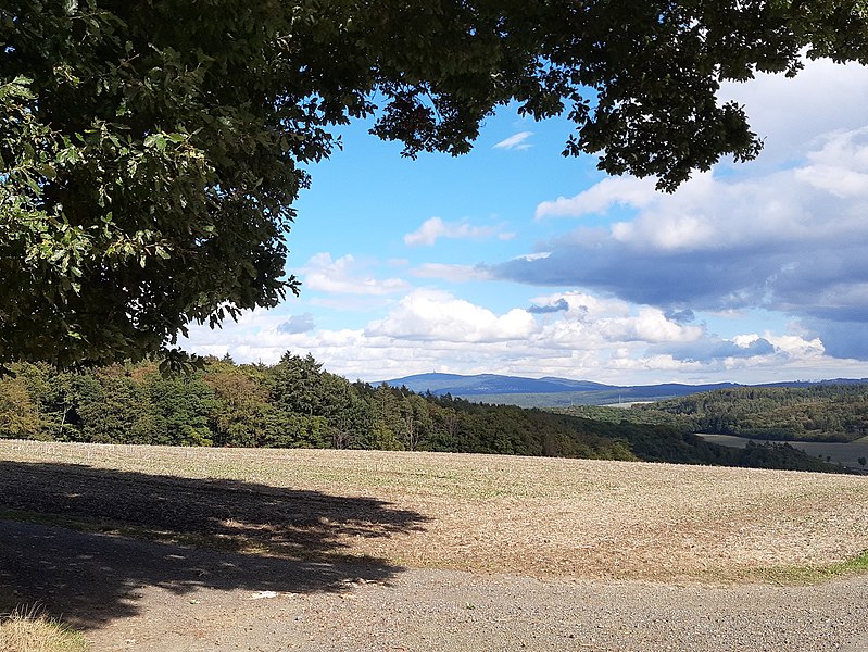 File:Tanzplatz, Ehrenbach.jpg