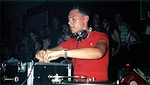 Tiësto 2003.jpg